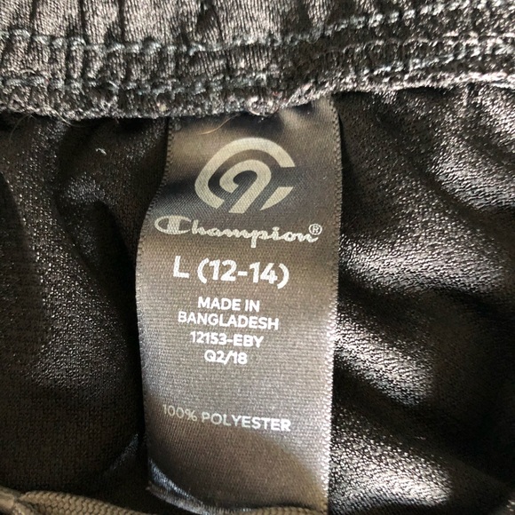 Gym shorts - Picture 3 of 3